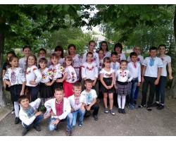 Староводолазька школа святкує День вишиванки