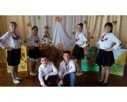 У Новоселівському НВК відбулося свято "Осінь щедра, осінь мила"